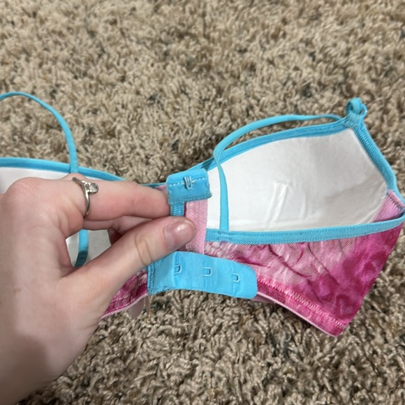 PINK Victoria's Secret Pink and Blue Bra - Picture 3 of 6
